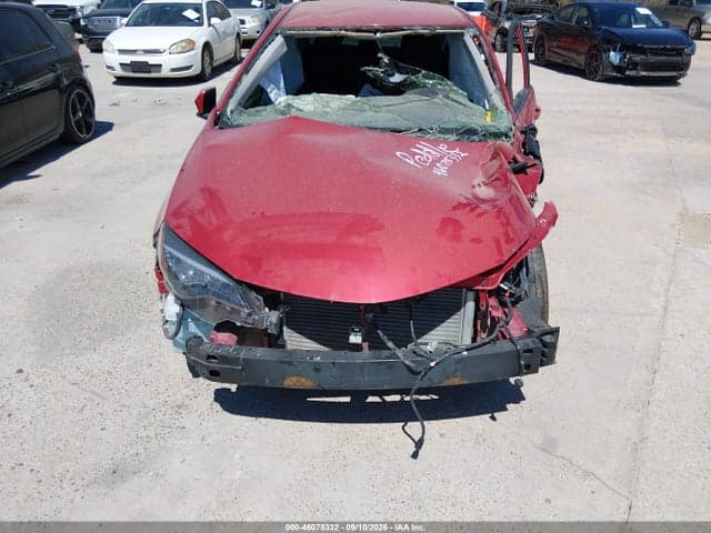 2018 TOYOTA COROLLA LE 12