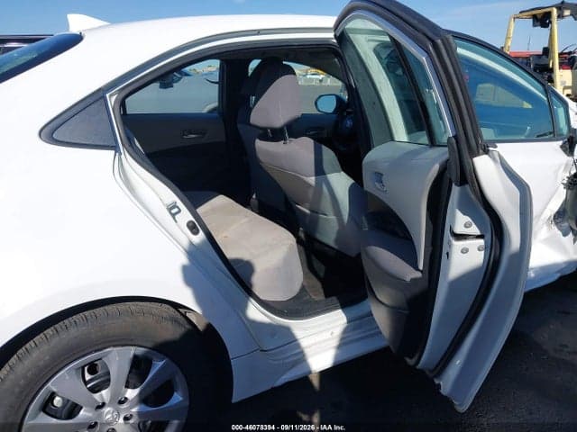 2020 TOYOTA COROLLA LE 8