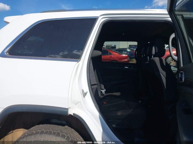 2020 JEEP GRAND CHEROKEE LAREDO E 4X2 8