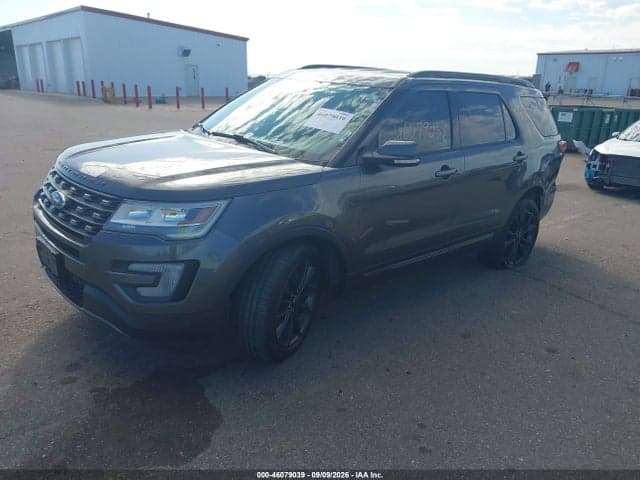 2017 FORD EXPLORER XLT 2