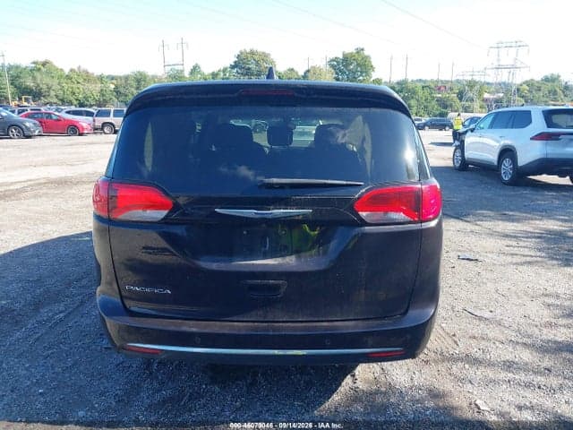 2019 CHRYSLER PACIFICA TOURING PLUS 17