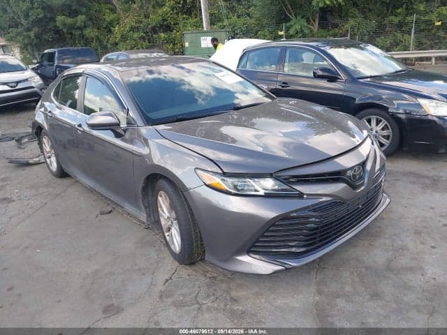 2018 TOYOTA CAMRY LE