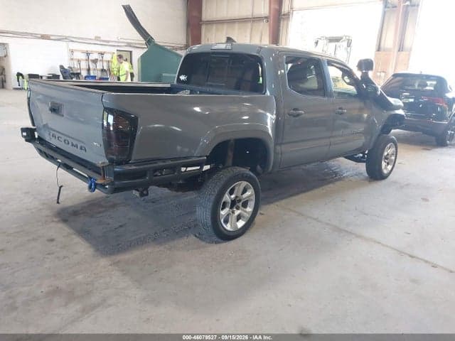 2017 TOYOTA TACOMA TRD SPORT 4