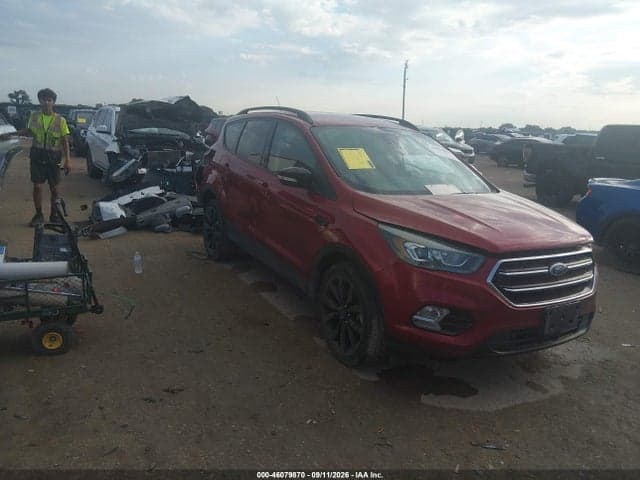 2017 FORD ESCAPE TITANIUM 1