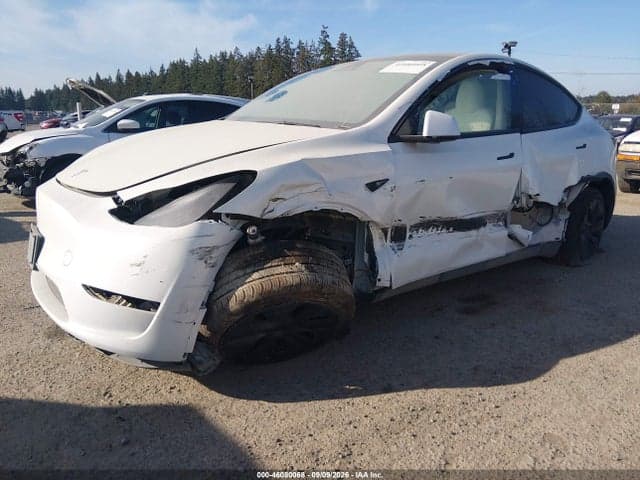 2025 TESLA MODEL Y LONG RANGE 2