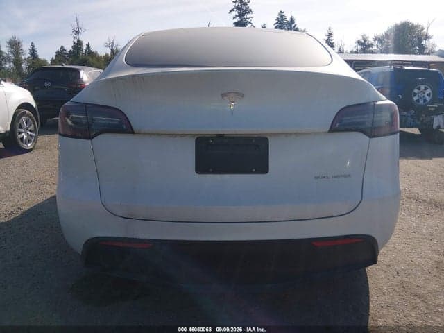 2025 TESLA MODEL Y LONG RANGE 16