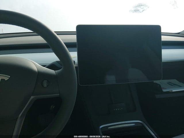 2025 TESLA MODEL Y LONG RANGE 18