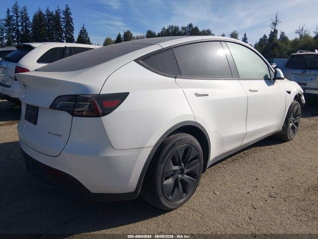 2025 TESLA MODEL Y LONG RANGE 4