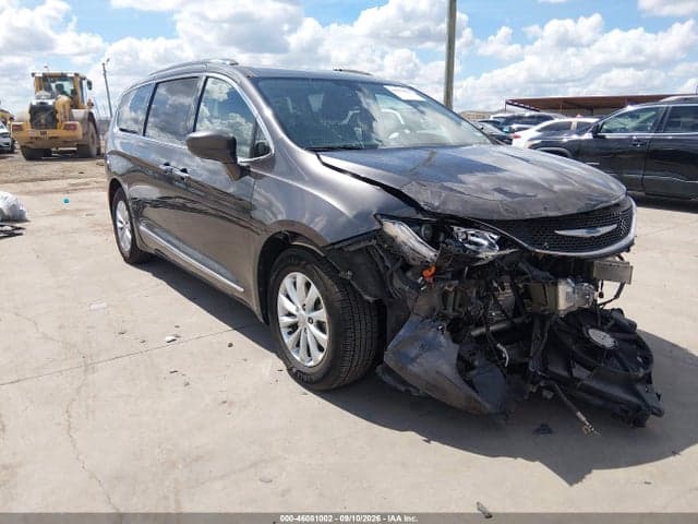 2018 CHRYSLER PACIFICA TOURING L 1