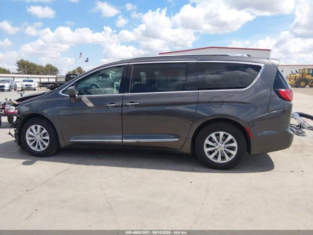 2018 CHRYSLER PACIFICA TOURING L 15
