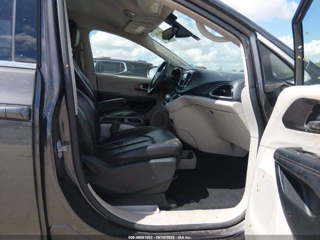 2018 CHRYSLER PACIFICA TOURING L 5
