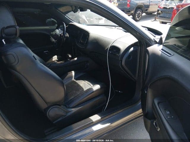 2018 DODGE CHALLENGER SXT PLUS 5