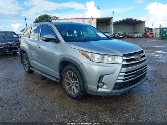 2018 TOYOTA HIGHLANDER XLE 1
