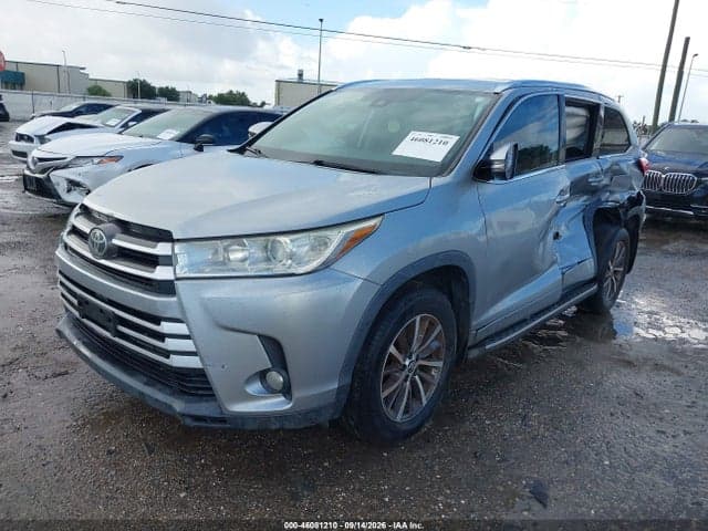 2018 TOYOTA HIGHLANDER XLE 2