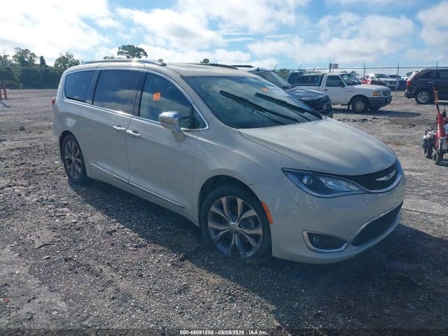 2019 CHRYSLER PACIFICA LIMITED 1