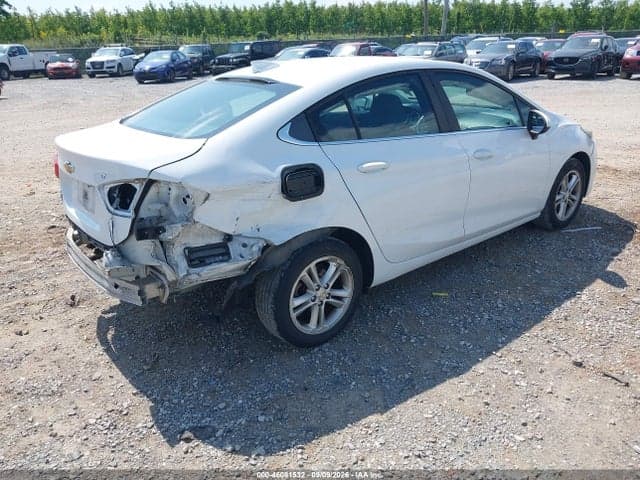 2017 CHEVROLET CRUZE LT AUTO 4