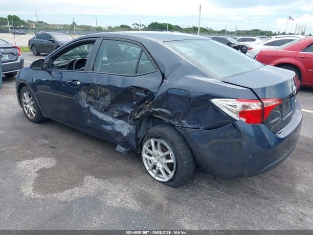 2017 TOYOTA COROLLA LE 3
