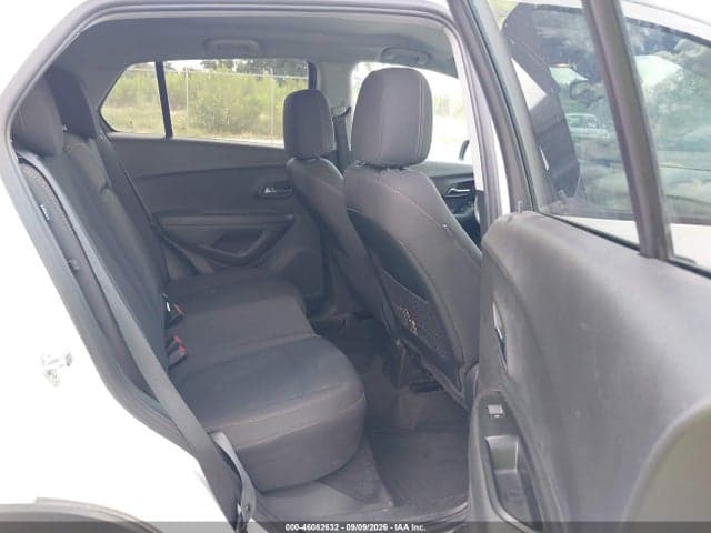 2017 CHEVROLET TRAX LS 8