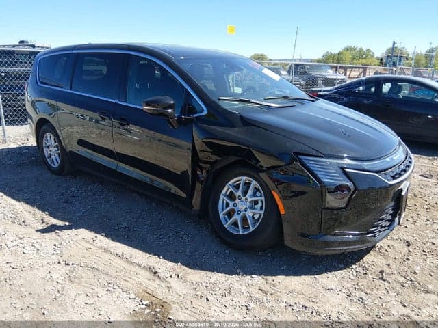2027 CHRYSLER PACIFICA 1