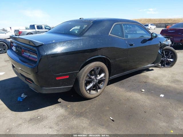 2023 DODGE CHALLENGER SXT AWD 4