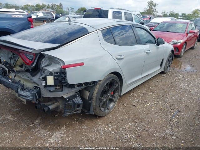 2019 KIA STINGER GT2 4