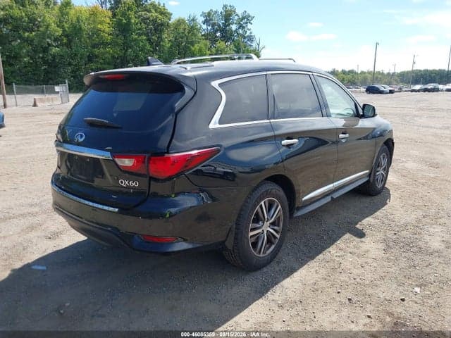 2017 INFINITI QX60 4