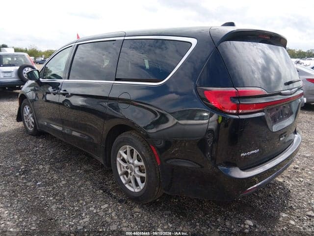 2023 CHRYSLER PACIFICA TOURING L 3