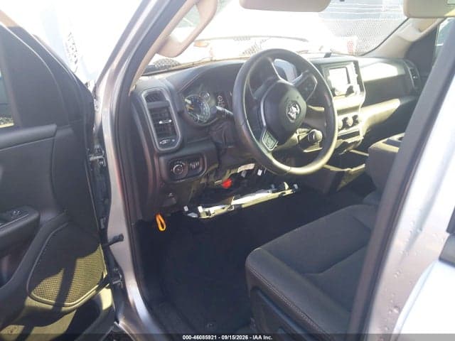 2019 RAM 1500 TRADESMAN 4X2 6'4 BOX 17