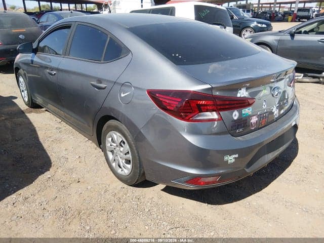 2019 HYUNDAI ELANTRA SE 2