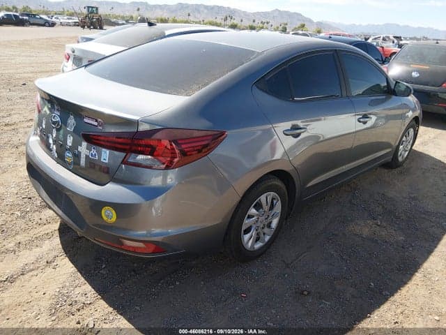 2019 HYUNDAI ELANTRA SE 3
