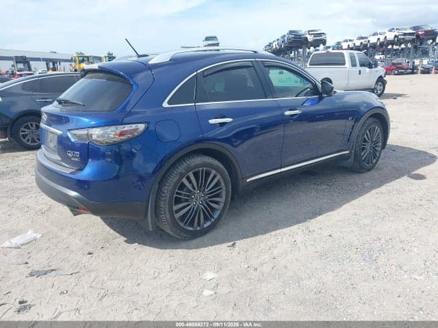 2017 INFINITI QX70 4