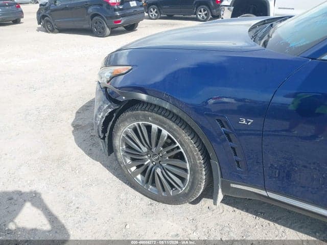 2017 INFINITI QX70 6