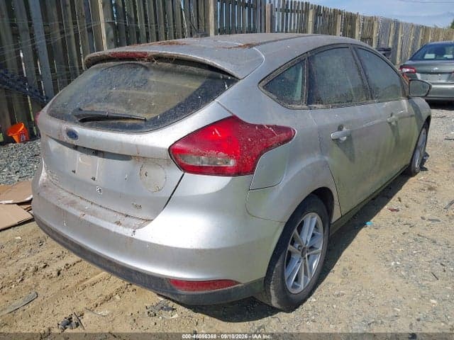 2017 FORD FOCUS SE 4