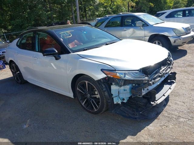 2019 TOYOTA CAMRY XSE 1