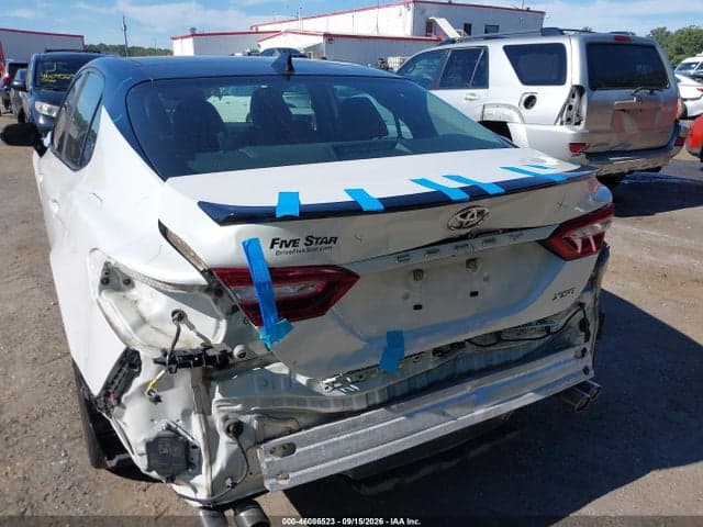 2019 TOYOTA CAMRY XSE 6