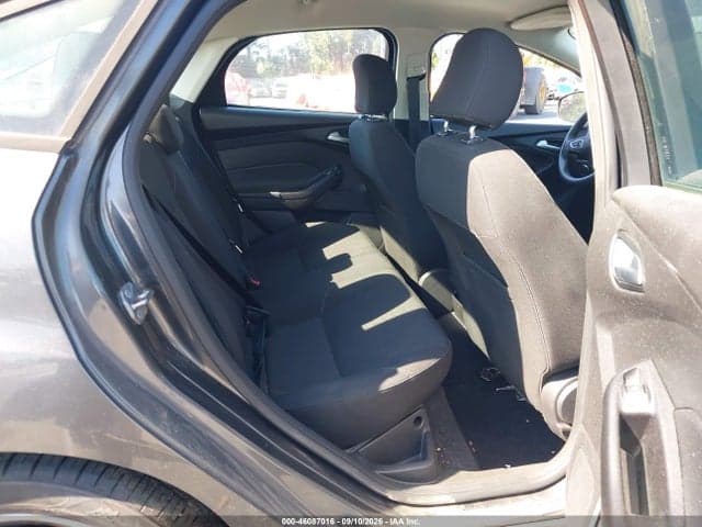 2017 FORD FOCUS SE 8