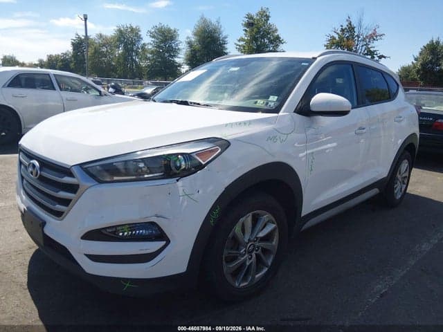 2017 HYUNDAI TUCSON SE 2