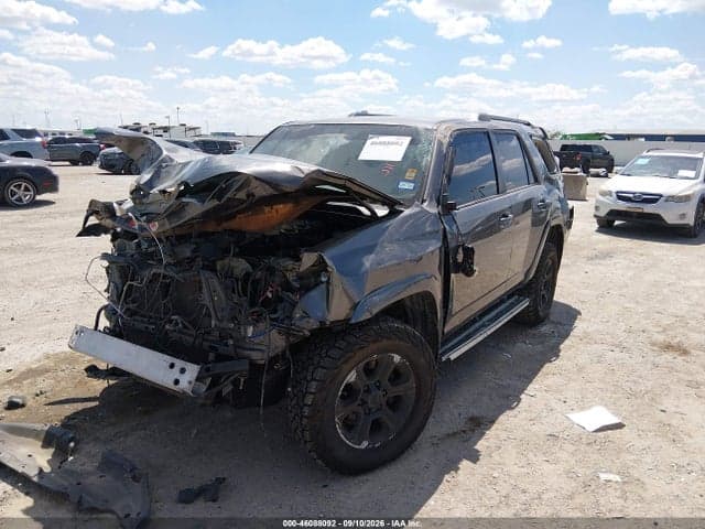 2017 TOYOTA 4RUNNER SR5 2
