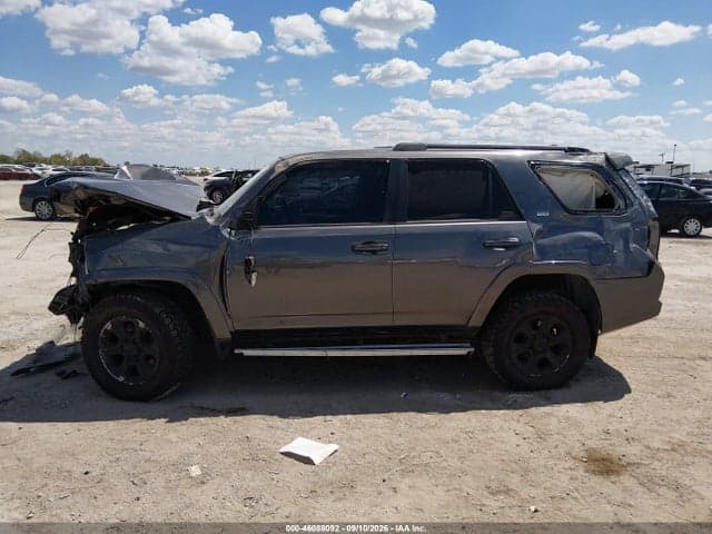 2017 TOYOTA 4RUNNER SR5 15