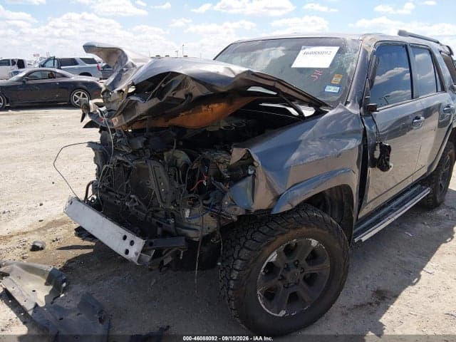 2017 TOYOTA 4RUNNER SR5 19