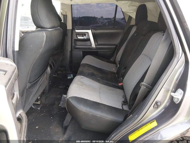 2017 TOYOTA 4RUNNER SR5 8