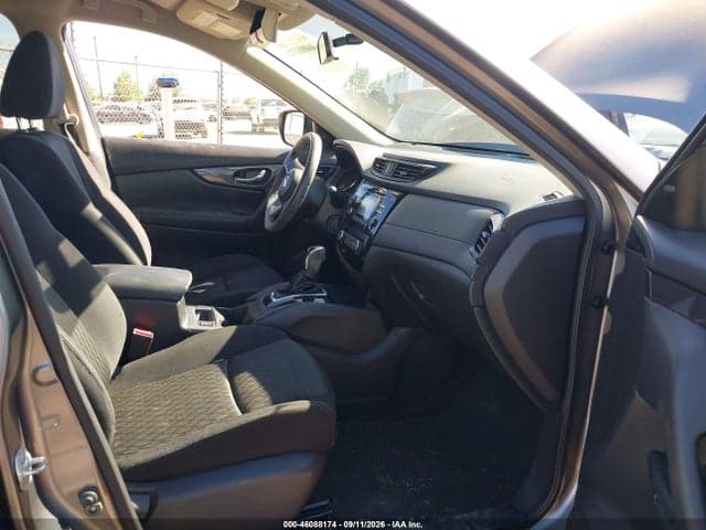 2017 NISSAN ROGUE SV 5
