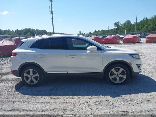 2017 LINCOLN MKC PREMIERE 13