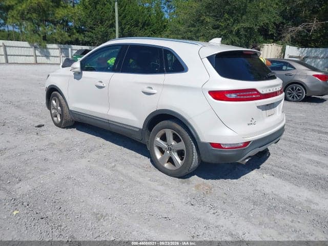 2017 LINCOLN MKC PREMIERE 3