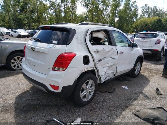 2019 CHEVROLET TRAX LT 4