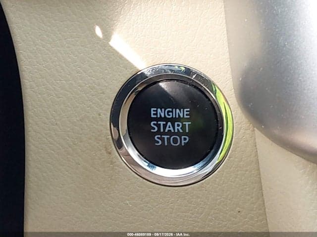2019 TOYOTA HIGHLANDER XLE 11