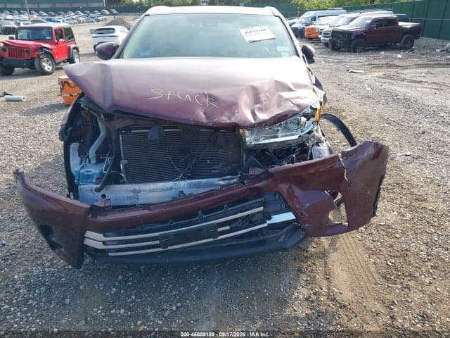 2019 TOYOTA HIGHLANDER XLE 6