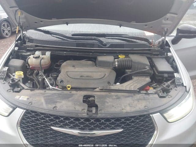 2024 CHRYSLER PACIFICA TOURING L 10