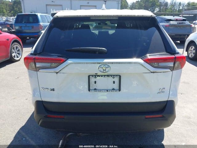2024 TOYOTA RAV4 LE 17
