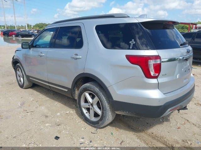 2017 FORD EXPLORER XLT 3